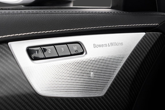 Volvo XC90 12 of 30