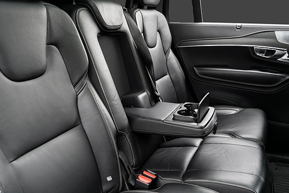 Volvo XC90 22 of 30