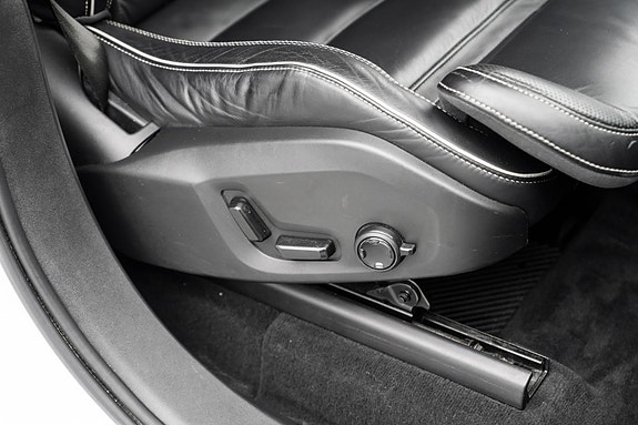 Volvo XC90 19 of 30