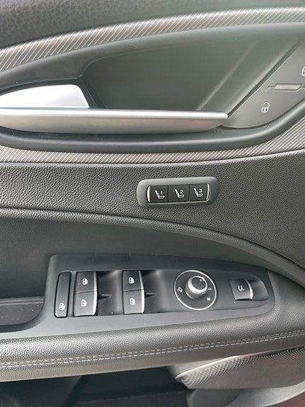 Alfa Romeo Stelvio 11 of 24