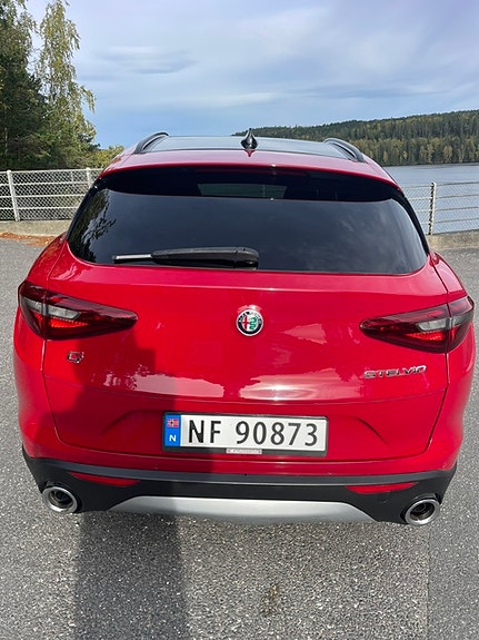 Alfa Romeo Stelvio 4 of 24