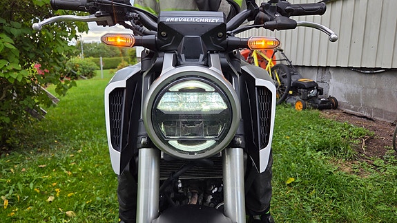 Honda CB 125 R 8 of 8