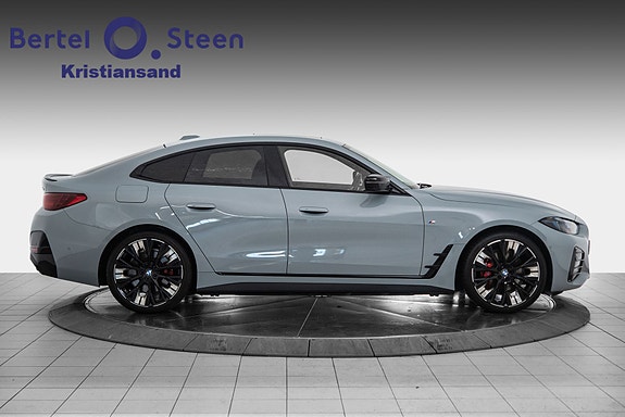 BMW i4 6 of 29