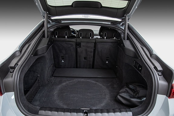 BMW i4 11 of 29