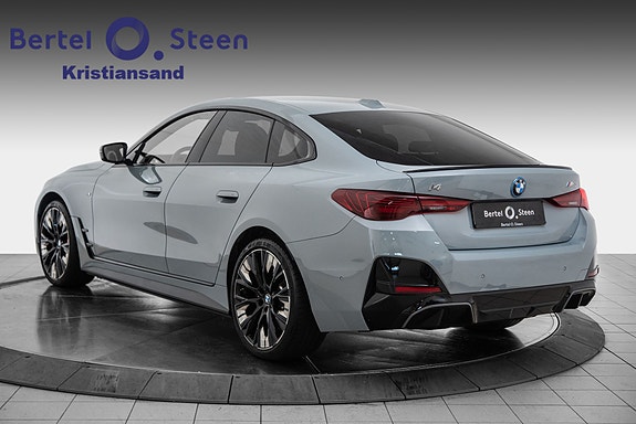 BMW i4 3 of 29