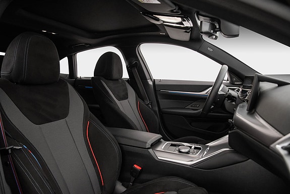 BMW i4 18 of 29