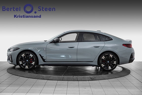BMW i4 2 of 29