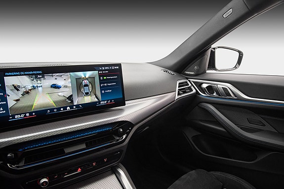 BMW i4 25 of 29
