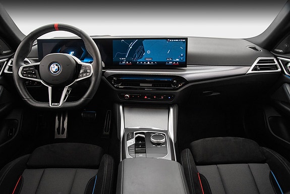 BMW i4 21 of 29