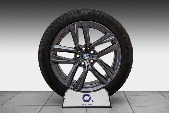 BMW i4 14 of 29