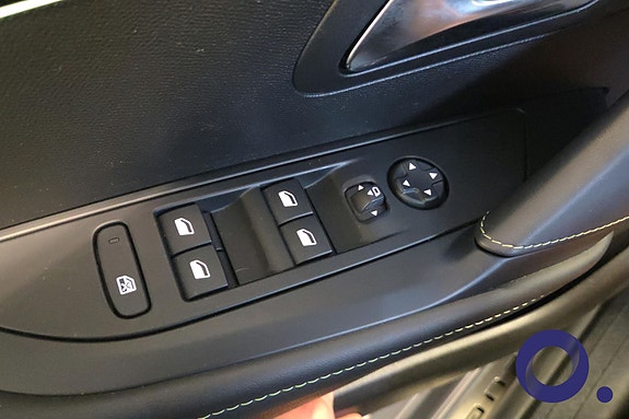 Peugeot e-208 24 of 26