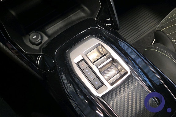 Peugeot e-208 22 of 26