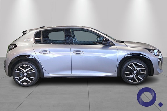Peugeot e-208 6 of 26