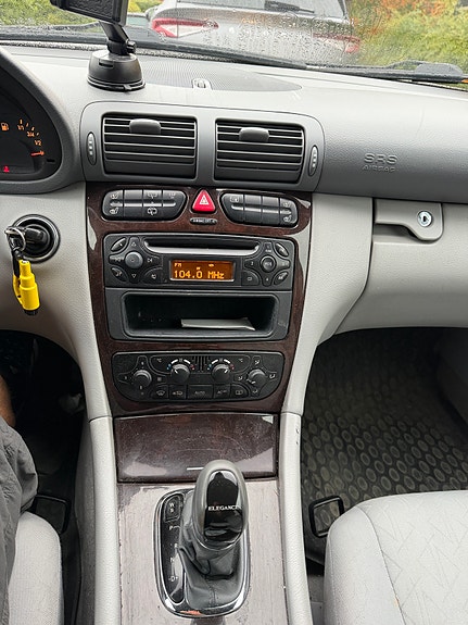Mercedes-Benz C200 d 6 of 9