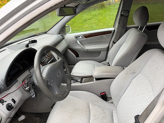 Mercedes-Benz C200 d 7 of 9
