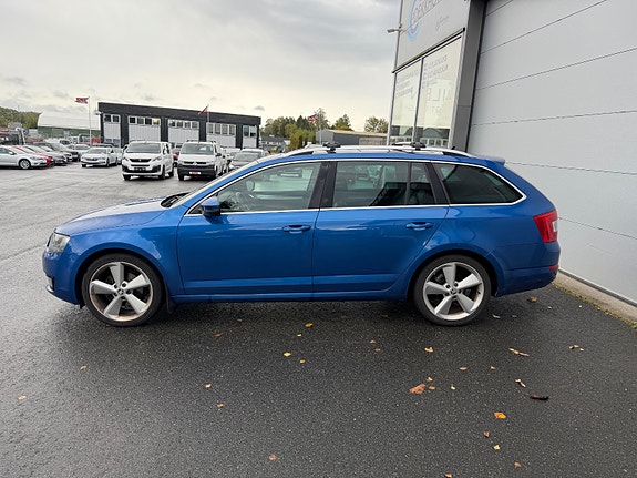 Skoda Octavia 2 of 7