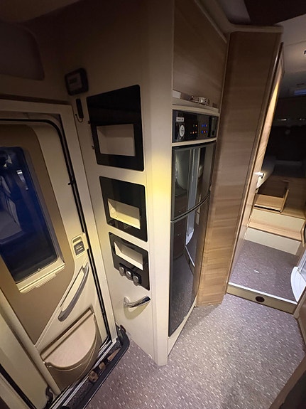 Adria Matrix Axess M 670SL SOLCELLE / SENKESENG / TRUMA /  5 SETER!! 9 of 25
