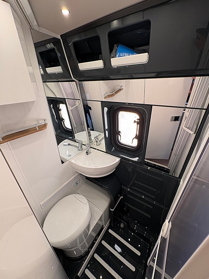 Hobby PRESTIGE VAN 640 ET 180HK / 3500KG / HELT NY!!  ADAPTIV CRUISeKONTROLL!! 15 of 29