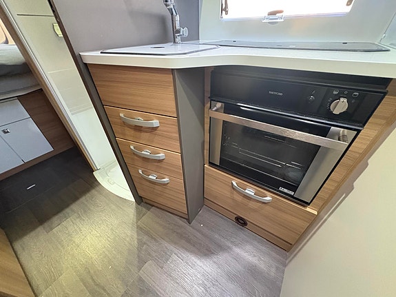 Adria COARAL 670 SC PLUS / AC / PANORAMA ! !! 14 of 24