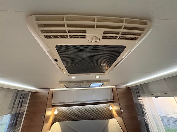 Adria COARAL 670 SC PLUS / AC / PANORAMA ! !! 19 of 24