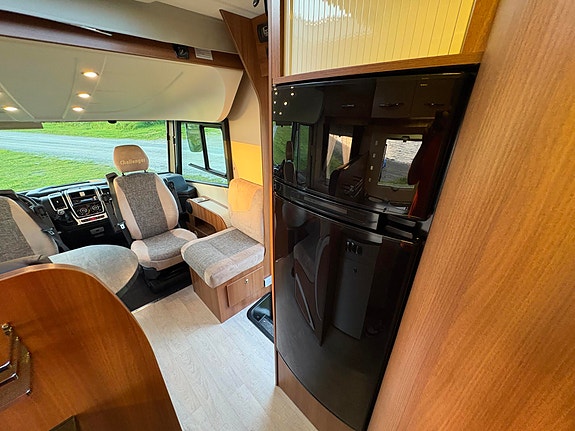 Challenger Sirius 3097 SOLCELLE / NY REGREIM / NY SERVICE ! 8 of 30