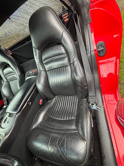 Chevrolet Corvette 11 of 13