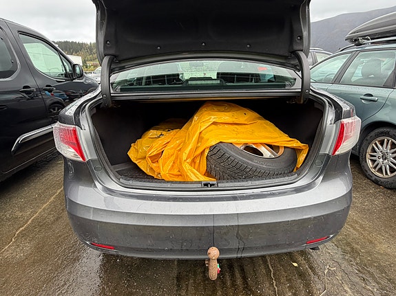 Toyota Avensis 8 of 9