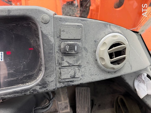 2015 Doosan DL550-5 hjullaster m/ vekt, skuffe og nye dekk 18 of 29