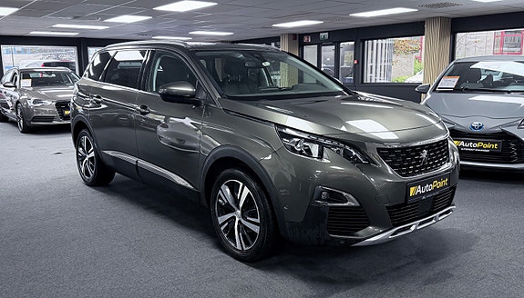 Peugeot 5008 3 of 23
