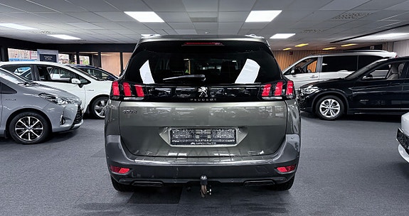 Peugeot 5008 5 of 23