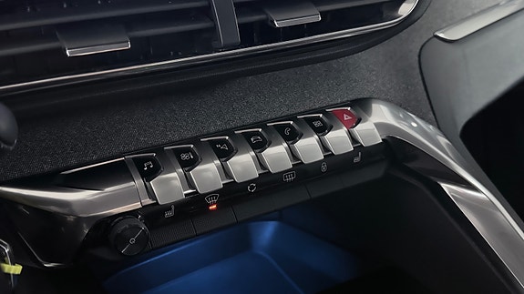 Peugeot 5008 16 of 23