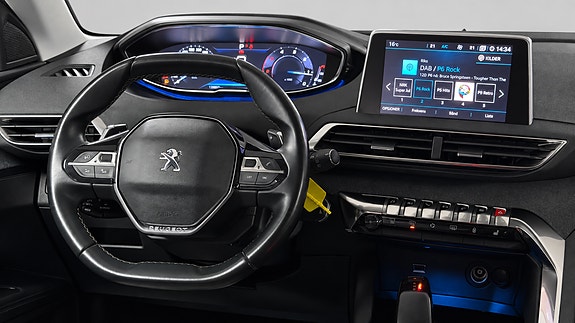 Peugeot 5008 10 of 23
