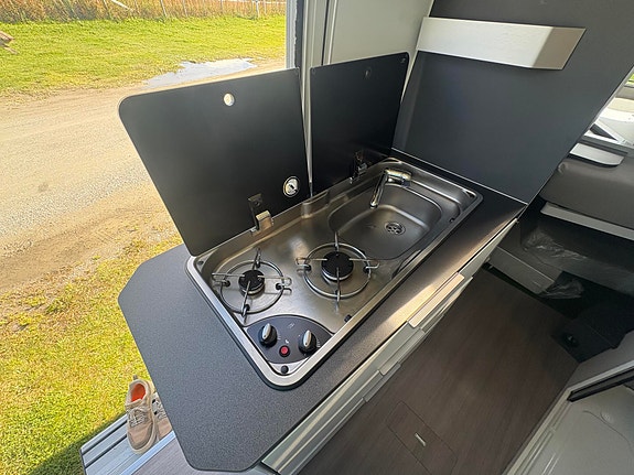 Adria Twin 600SPB TRUMA  / LEVERT MED NY SERVICE / 9G / SOLCELLE! 12 of 26