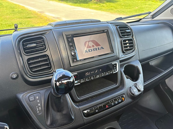 Adria Twin 600SPB TRUMA  / LEVERT MED NY SERVICE / 9G / SOLCELLE! 23 of 26