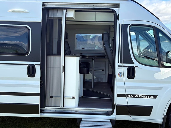 Adria Twin 600SPB TRUMA  / LEVERT MED NY SERVICE / 9G / SOLCELLE! 8 of 26