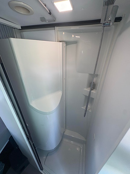 Adria Twin 600SPB TRUMA  / LEVERT MED NY SERVICE / 9G / SOLCELLE! 18 of 26