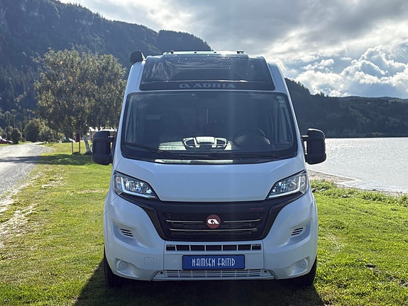 Adria Twin 600SPB TRUMA  / LEVERT MED NY SERVICE / 9G / SOLCELLE! 2 of 26