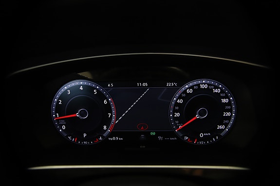 Volkswagen Tiguan 15 of 30