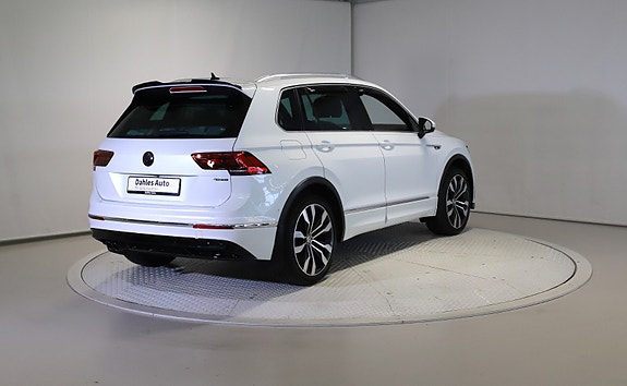 Volkswagen Tiguan 5 of 30