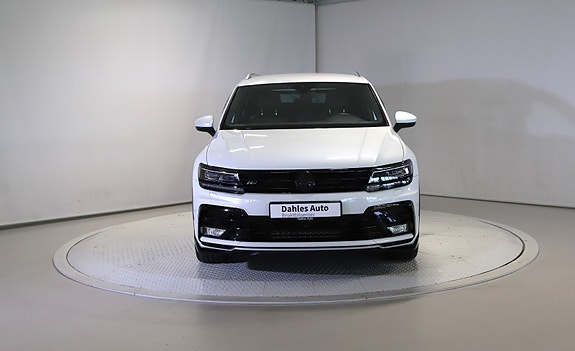 Volkswagen Tiguan 8 of 30