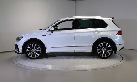 Volkswagen Tiguan 2 of 30