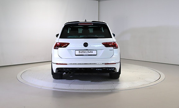 Volkswagen Tiguan 4 of 30