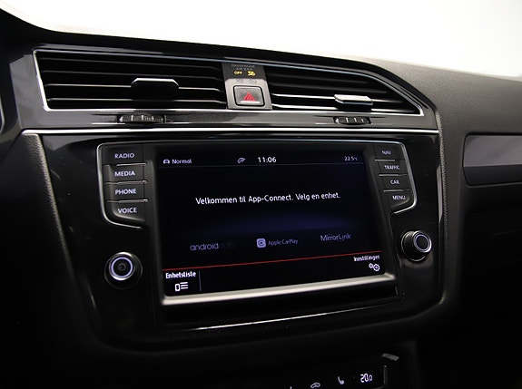 Volkswagen Tiguan 19 of 30