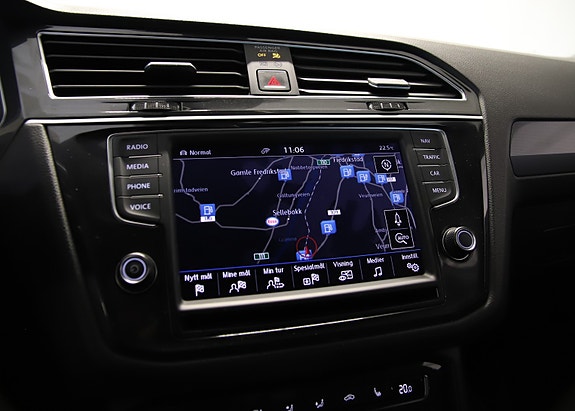 Volkswagen Tiguan 18 of 30