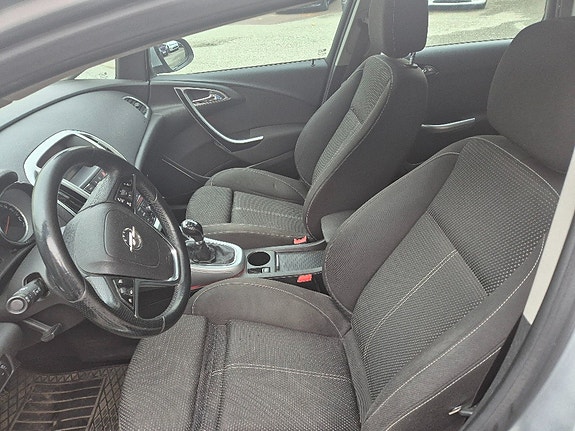 Opel Astra 5 of 9