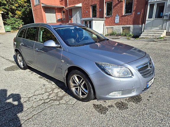 Opel Insignia 2 of 7