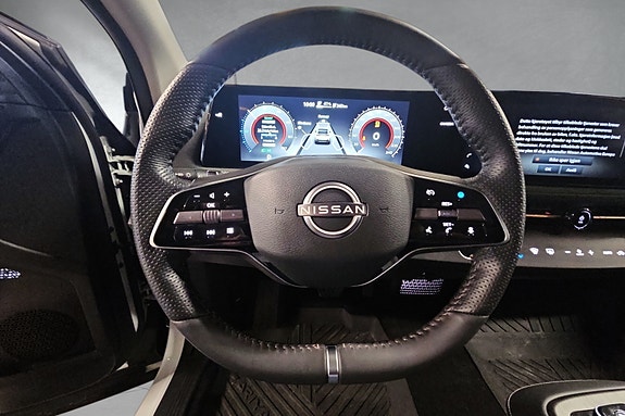 Nissan Ariya 14 of 24