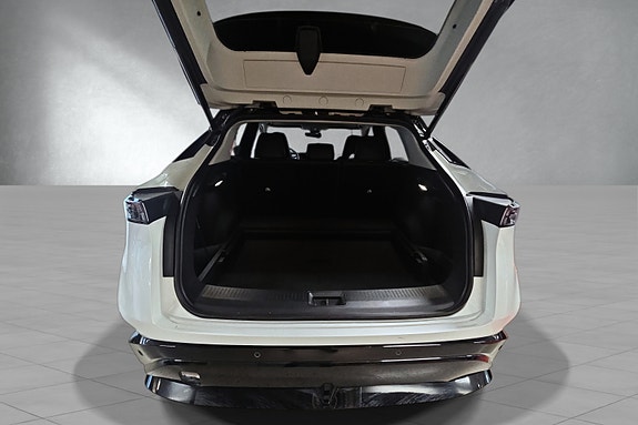 Nissan Ariya 8 of 24