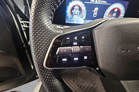 Nissan Ariya 19 of 24