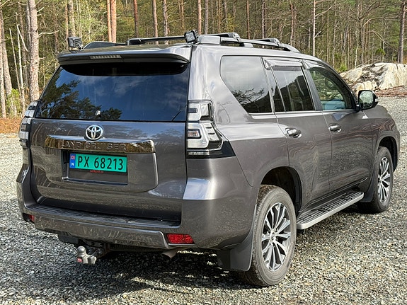 Toyota Land Cruiser 5 of 19